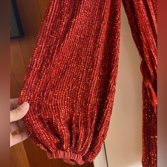 Retrofête Gabrielle Robe in Ruby Red - Picture 11 of 12